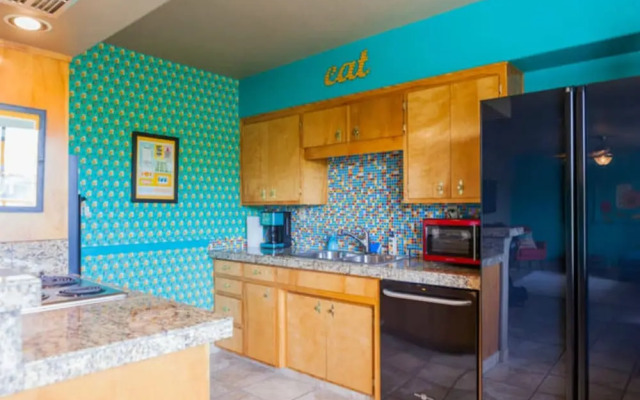 2BR Mid-Century Condo