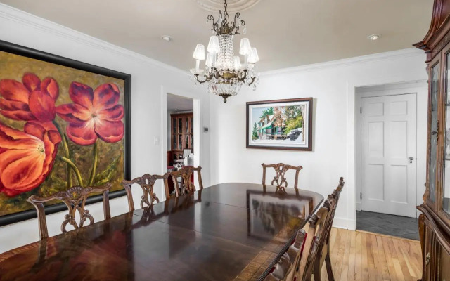 Far Horizons Luxury Vacation Home