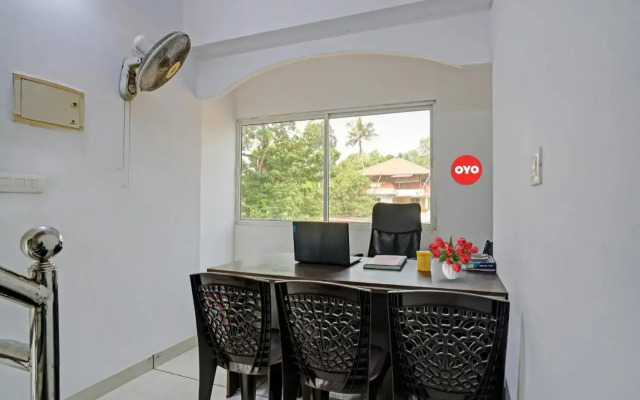 Oyo Flagship 808201 Hornbill Residency