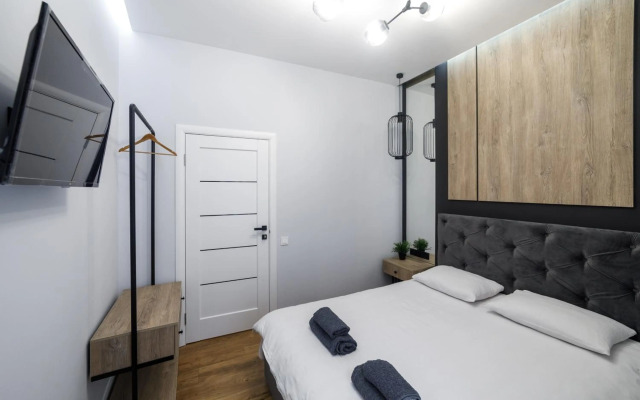 Royal apartment on Hmelnytskogo 37