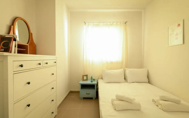 Beachside 3-BR Apt Perfect for Families
