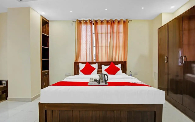 OYO Flagship 70251 Hotel Starwood