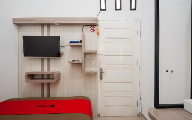 RedDoorz Syariah @ Jalan Khatib Sulaiman Padang