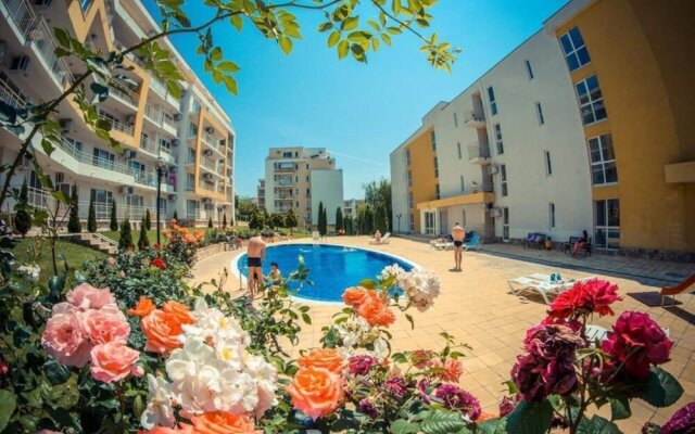 Beautiful 2-bed Apartment in Sveti Vlas