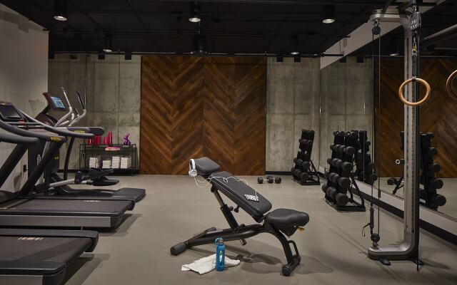 MOXY Minneapolis Uptown