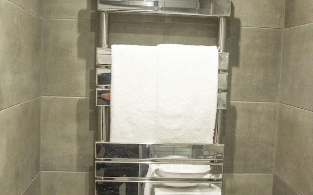 Urban By Signature Suites