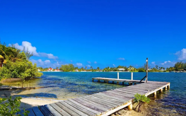 Kirk Kove by Cayman Villas