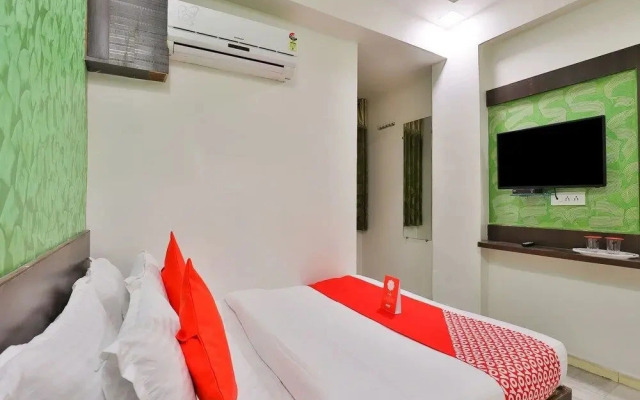 Hotel Rajshree by OYO
