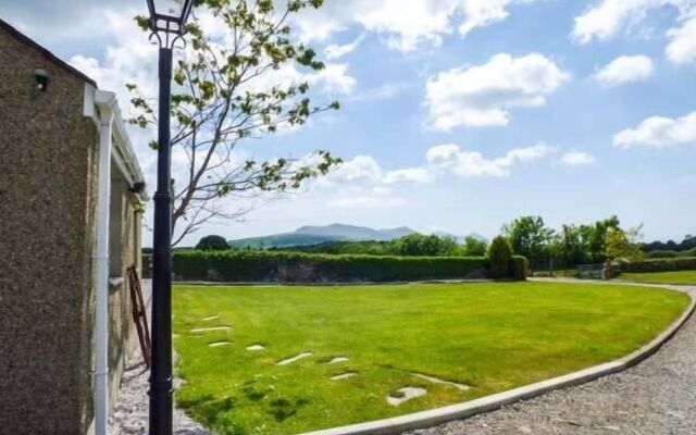 Garreg Wen Isaf Bach