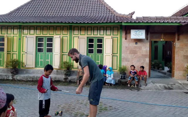 Pendopo Kayuwanan Syariah