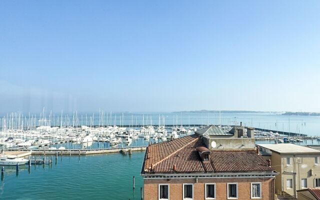 Luxury Majestic Penthouse Apartment