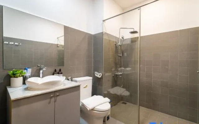 5BR/6BA Home+ Free Pickup & SIM ¤ BBQ+ City Centre – Bathroom – Ho Chi Minh City