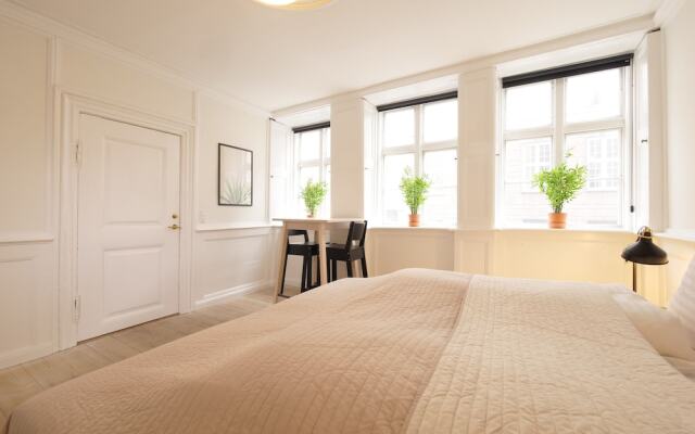 Central Canal Apartments 1