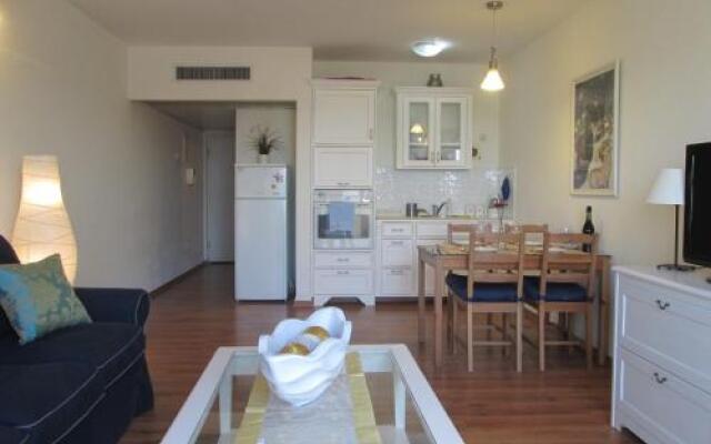 Last Minute Herzliya