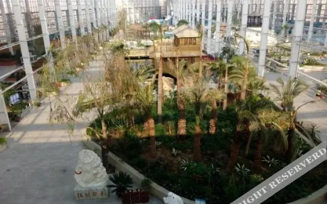 Yatai Hot Spring Resort