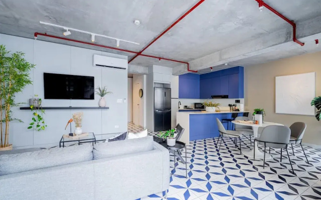 w Cozy 2BR in Plaza Herrera