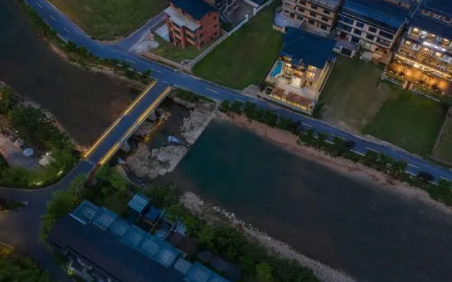 Cloud RAINBOW· Monet Garden · Stream Tracing Resort Homestay – Outside – Huzhou