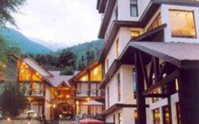 Quality Inn River Country Resort