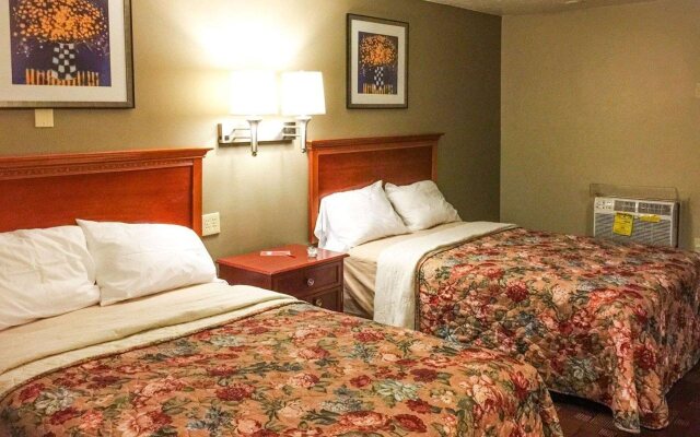 Отель Econo Lodge Warrensville Heights