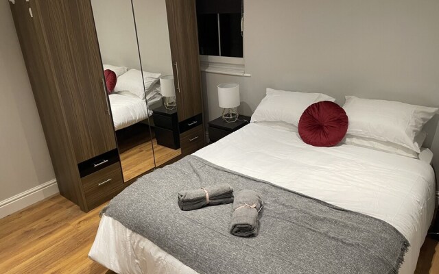 Immaculate 2-bed Apartment in London