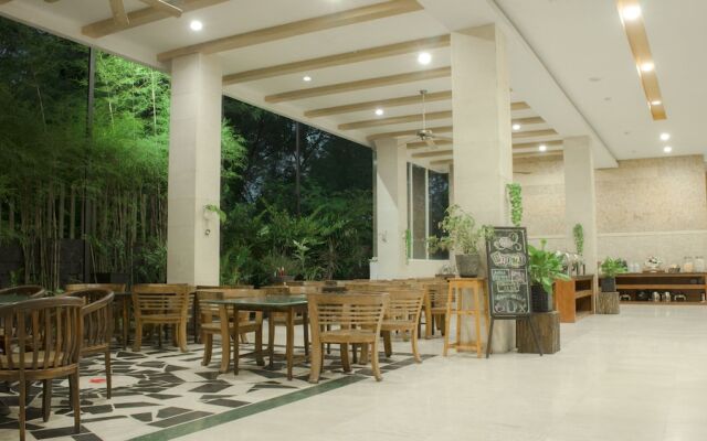 RedDoorz @ Alam Sutera