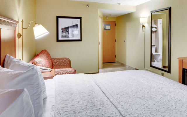 Wingate by Wyndham Cranberry