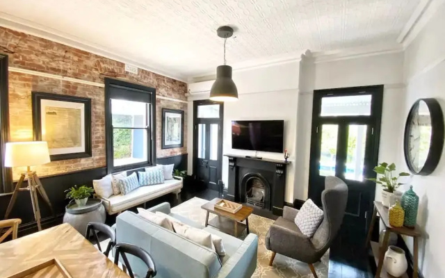 Hollidge House Apartments