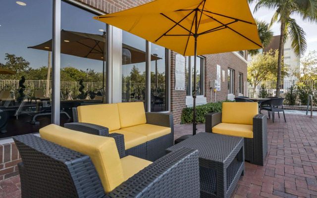 Cambria Hotel Ft Lauderdale, Airport South & Cruise Port
