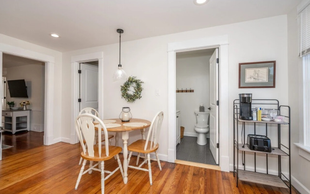 Historic Ludlow Apt B