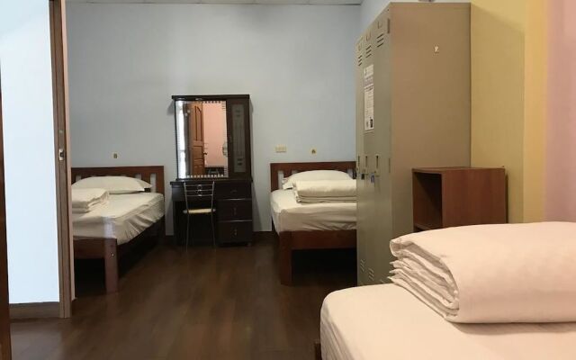 Handy Hostel
