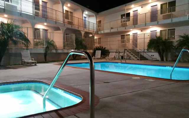 Pacific Inn