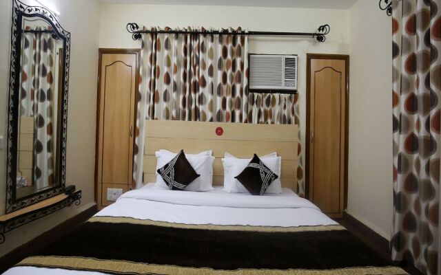 OYO 10416 Hotel Arts Executive