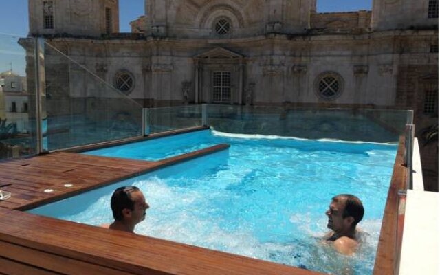 Boutique Hotel OLOM