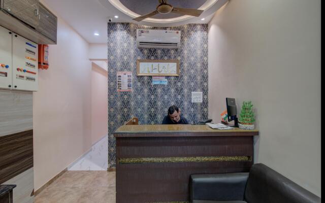 OYO 42395 Asma Hotel