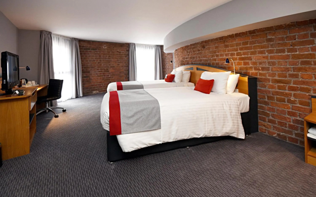 Holiday Inn Express Albert Dock by IHG
