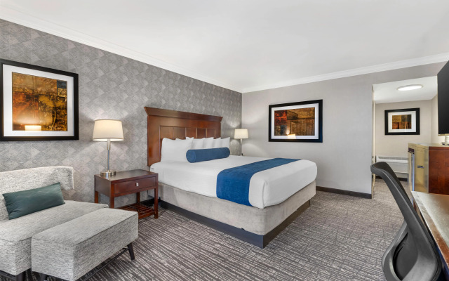 Best Western Plus Carriage Inn