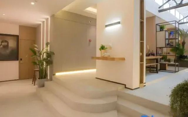 Yunlai Hotel