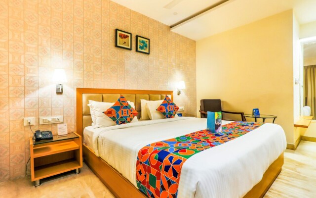 FabHotel Capitol Suites