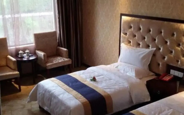 Lianhu Hotel – Guest Rooms – Qianxinan
