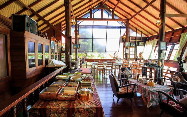 Thanyarat Resort and Organic Farm