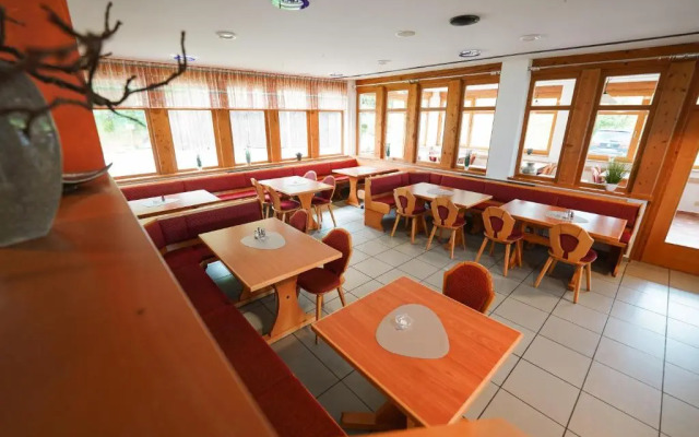 Trip Inn Aktivhotel & Restaurant Sonnenhof bei Passau ehemals Sporthotel Sonnenhof