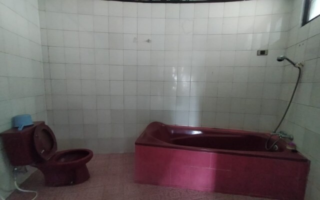 Hotel Lembah Nyiur Cikopo