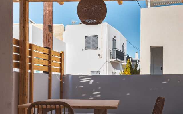 Alonia Suites
