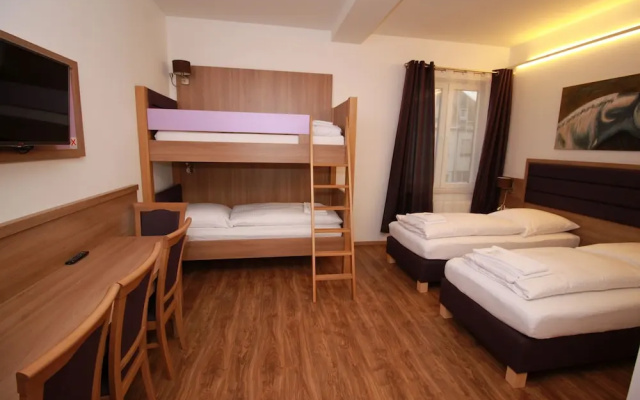 Slamba Hostel Augsburg