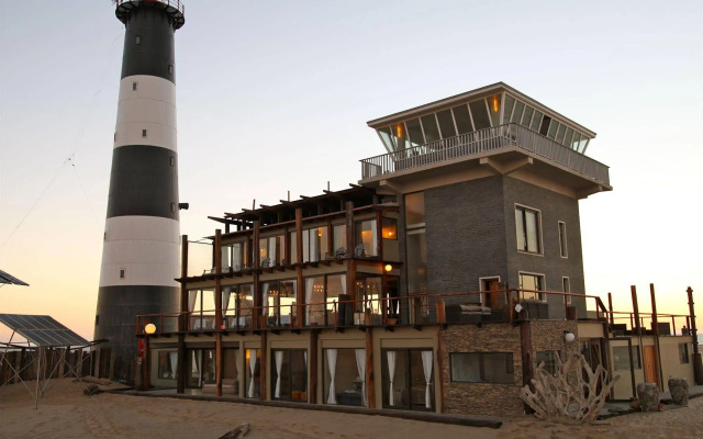 Pelican Point Lodge
