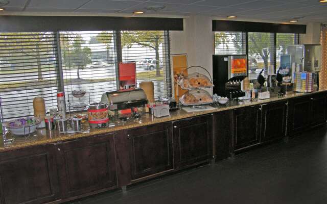 Hampton Inn Norfolk/Chesapeake (Greenbrier Area)