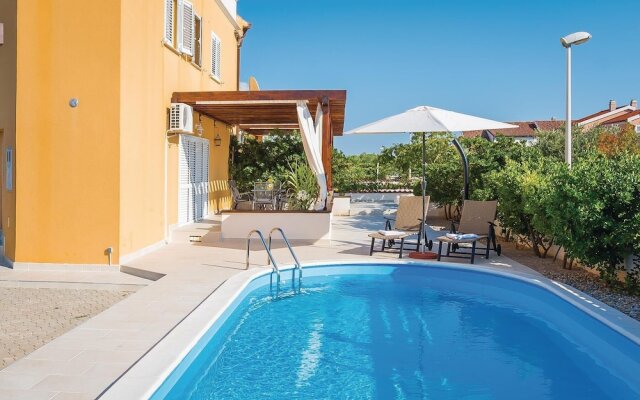 Stunning Home in Jadrija With Wifi and 4 Bedrooms