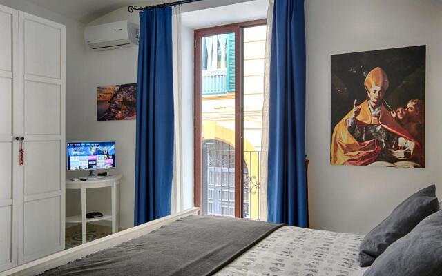 Lovely apartment near via dei Mille - Chiaia area
