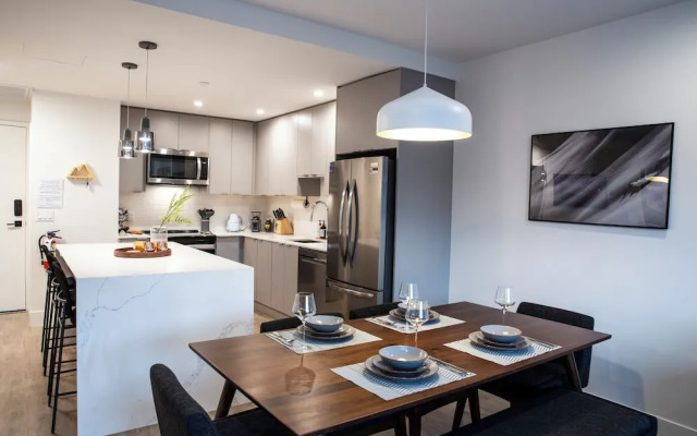 Cedar and Loam by Revelstoke Vacations