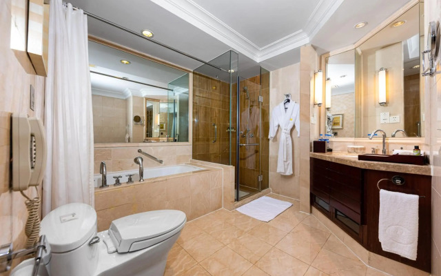 Ramada Plaza Wuhan Optics Valley